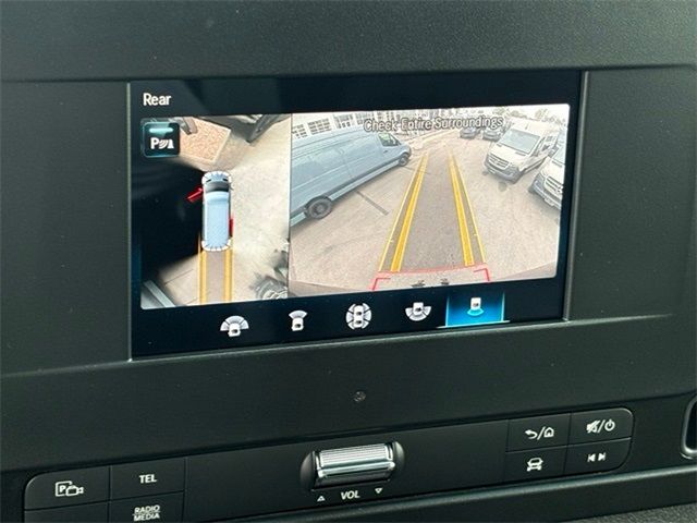 MERCEDEZ-BENZ SPRINTER 2500 15 PASSENGER Image 104